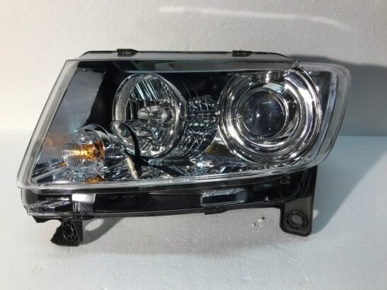 Jeep Grand Cherokee WK2 used headlights for sale
