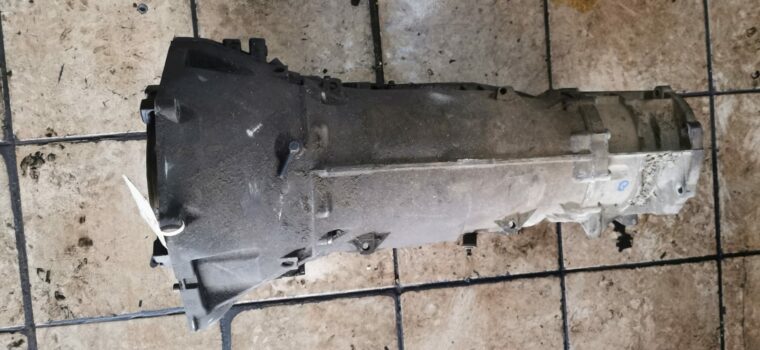 Jeep Grand Cherokee 2.7 WJ 5 speed automatic gearbox for sale