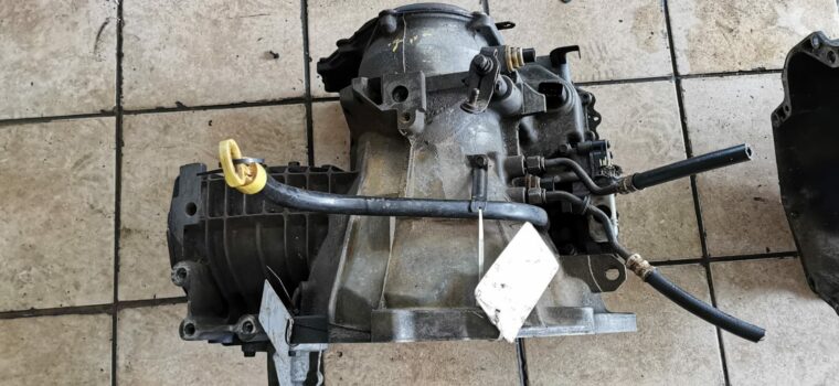 Chrysler Grand Voyager 2.8 automatic 5 speed gearbox for sale