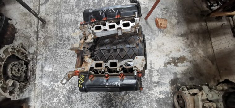 Jeep Cherokee 3.7 KJ V6 used petrol engine for sale