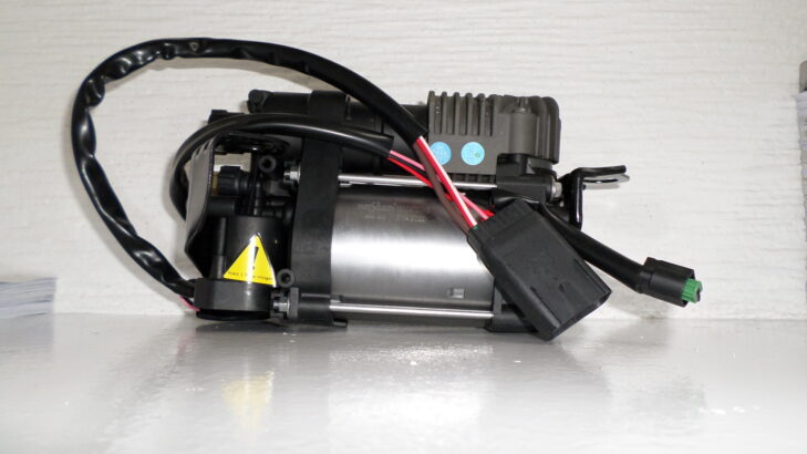 Jeep Grand Cherokee Wk2 new air suspension pump for sale