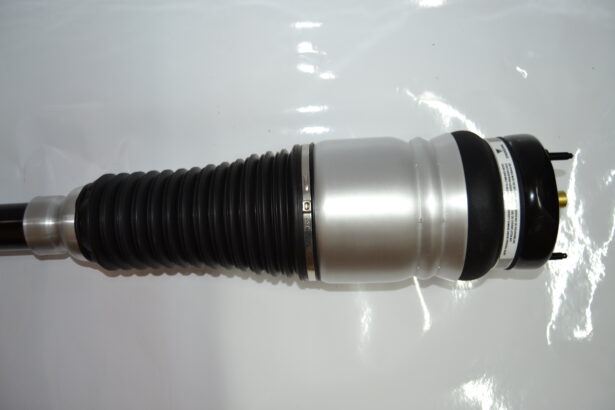 Jeep Grand Cherokee WK2 new left air shock for sale