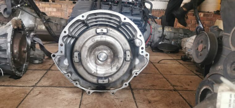 Jeep Cherokee 3.7 KJ 5 speed automatic gearbox for sale