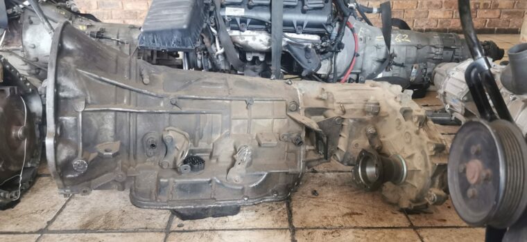 Jeep Cherokee 3.7 KJ 5 speed automatic gearbox for sale