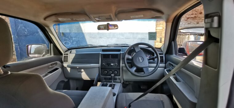 Jeep Cherokee KK interior spares parts for sale