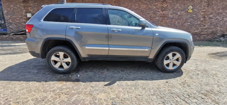 Jeep Grand Cherokee WK2 suspension parts for sale