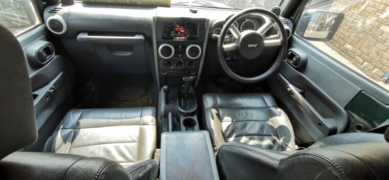Jeep Wrangler JK interior spares parts for sale