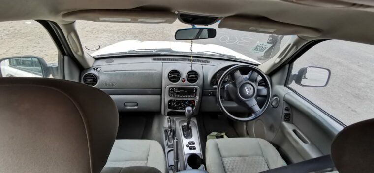 Jeep Cherokee Liberty 3.7 KJ V6 used spares parts for sale
