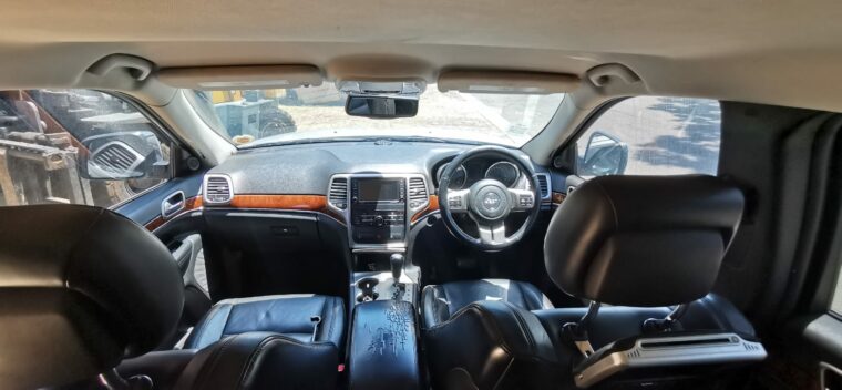 Jeep Grand Cherokee 3.6 WK2 V6 used spares for sale