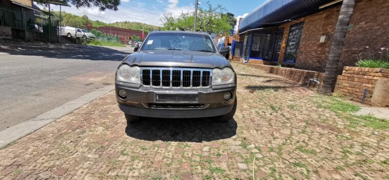 Jeep Grand Cherokee 5.7 WK V8 used spares for sale
