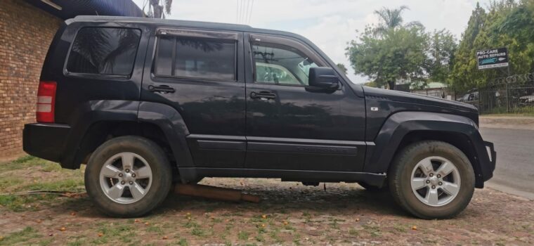 Jeep Cherokee 3.7 KK V6 used spares for sale