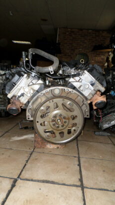 Jeep Grand Cherokee 5.7 WK2 V8 used petrol engine for sale