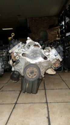 Jeep Grand Cherokee 5.7 WK2 V8 used petrol engine for sale