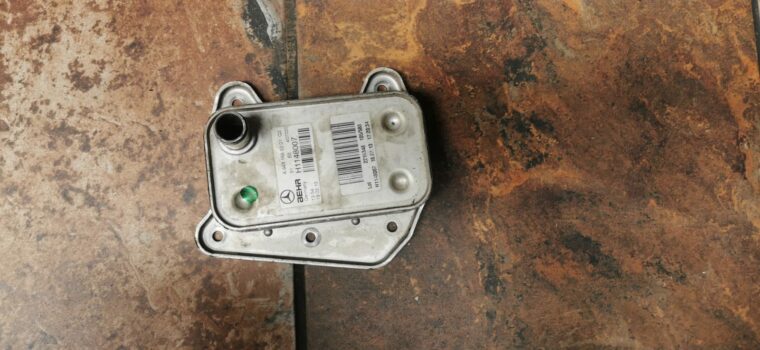 Jeep Grand Cherokee 2.7 WJ used oil cooler for sale