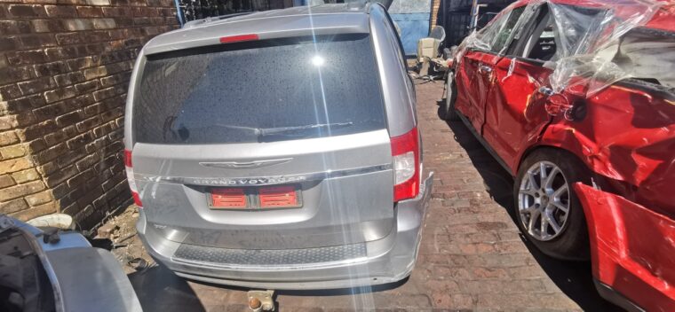 Chrysler Grand Voyager stripping for spares