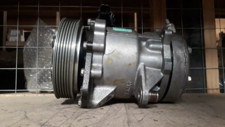 Jeep Cherokee 3.7 KJ used AC Pump for sale