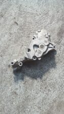 Jeep Grand Cherokee WK2 used oil pump for sale.
