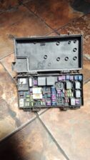 Dodge Journey 3.6/2.7 used fuse box for sale.