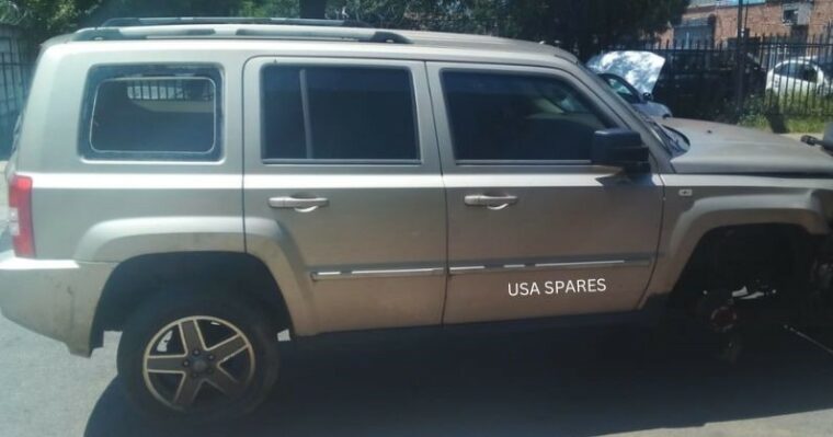 Jeep Patriot 2.0/ 2011 Stripping for Spares!!!