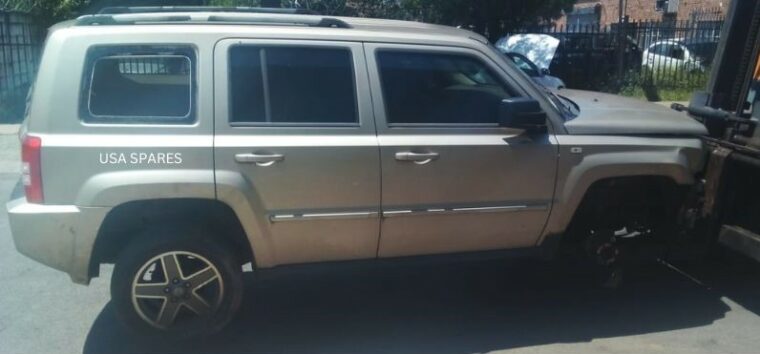Jeep Patriot 2.4, 2009 Stripping for Spares!!!