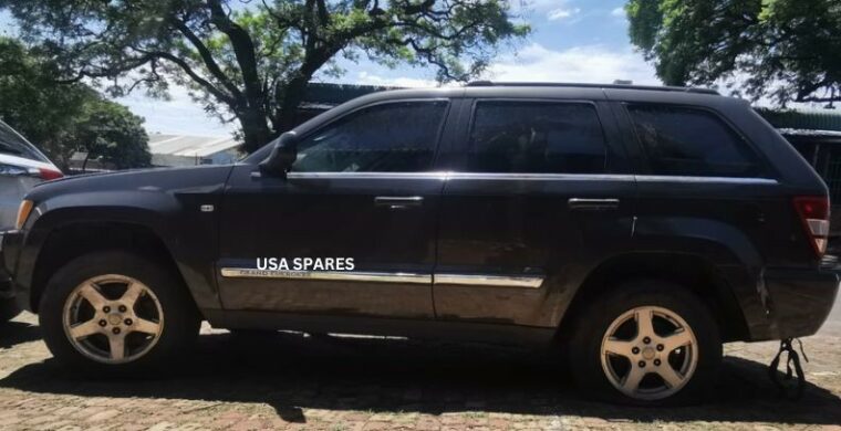 JEEP GRAND CHEROKEE 5.7 WK STRIPPINNG FOR SPARES