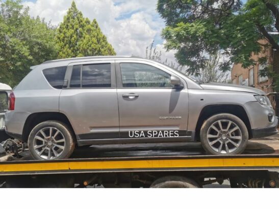 JEEP COMPASS 2.0 STRIPPING FOR SPARES.
