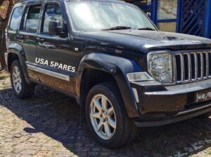 JEEP CHEROKEE 3.7 STRIPPING FOR SPARES.