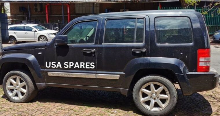 JEEP CHEROKEE 3.7 STRIPPING FOR SPARES.